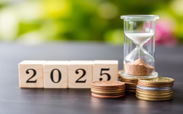 2025借钱240万？现如今有多少人贷款办黑户，年汇集这五个多少人借钱变黑户