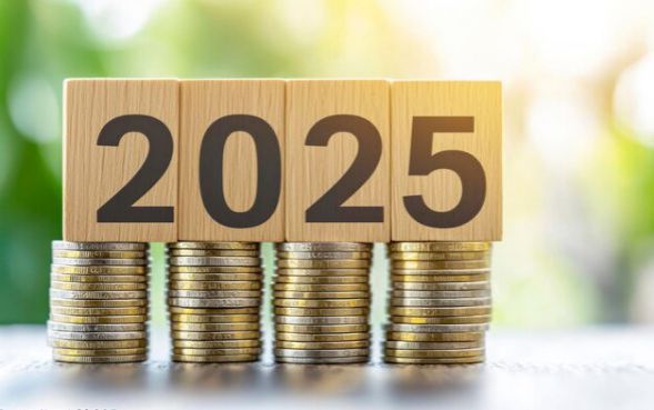 2025和衣食贷一样好借款的平台？现在什么app借钱利息低可分24期还！年统计这5个适合18岁贷款的正规平台
