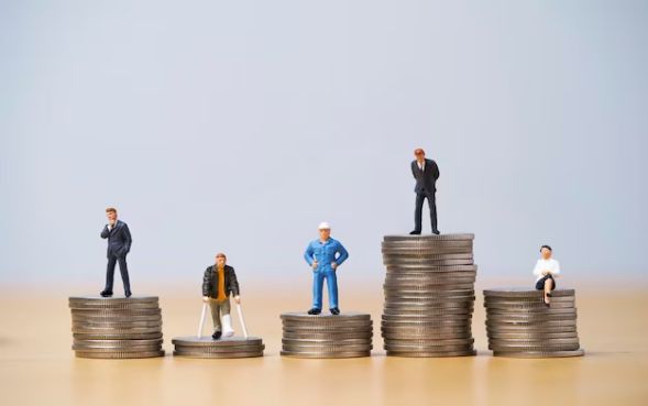 2025年分期乐借钱页面？17岁怎样借到5000块钱10月快审快批秘籍！深究这5个17岁如何通过网贷获得5000元